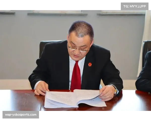 裁判委员会内部指引更新，要求对“有利进攻”原则在反击情境中更宽容